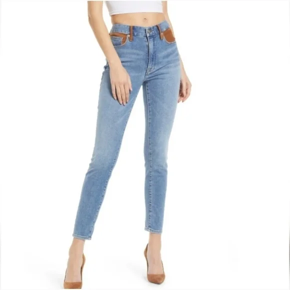 Good American Skinny Suede Jeans in Indigo 10/30 - Picture 3 of 12